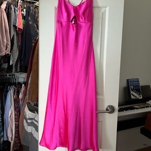 House of Harlow 1960 hot pink midi